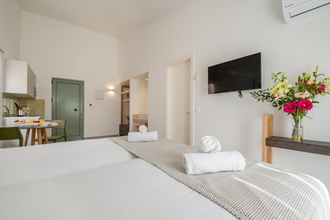 Lotus Hotel Apartments Kato Daratso Luaran gambar