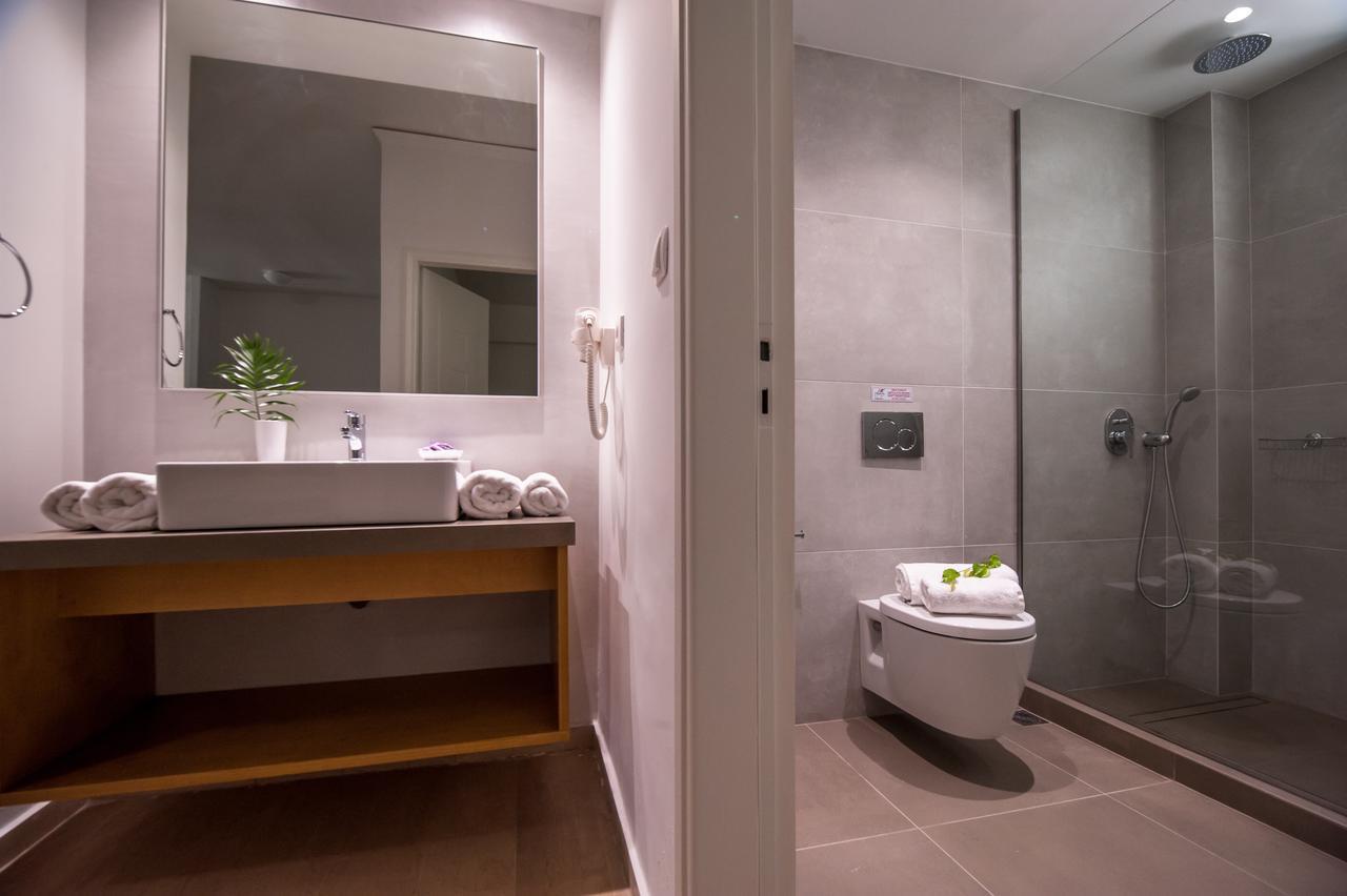 Lotus Hotel Apartments Kato Daratso Luaran gambar
