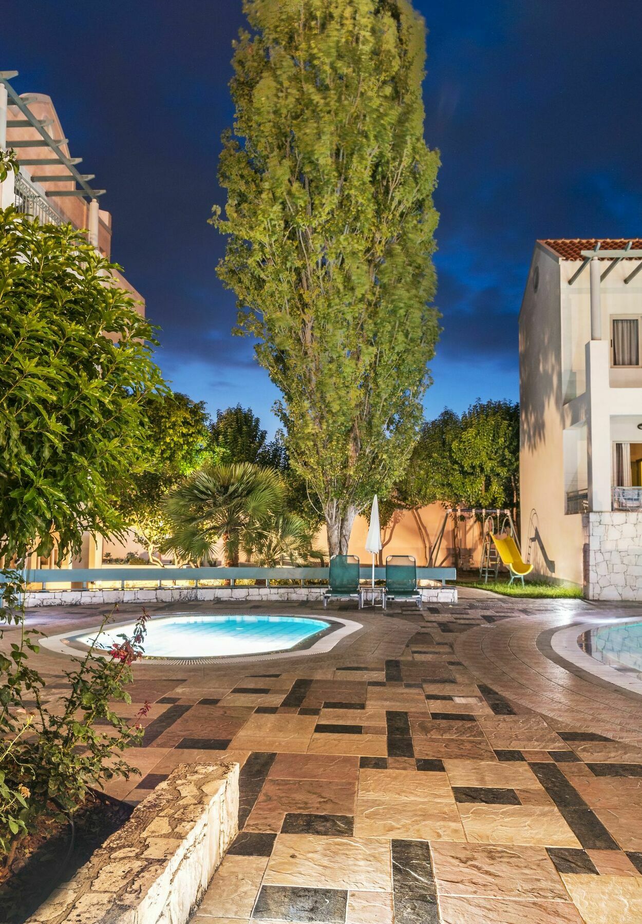 Lotus Hotel Apartments Kato Daratso Luaran gambar
