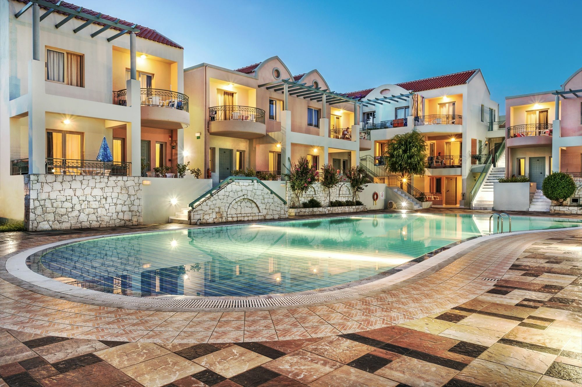Lotus Hotel Apartments Kato Daratso Luaran gambar